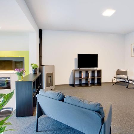Modern Holiday Home In Scherpenheuvel With Infrared Sauna Bagian luar foto