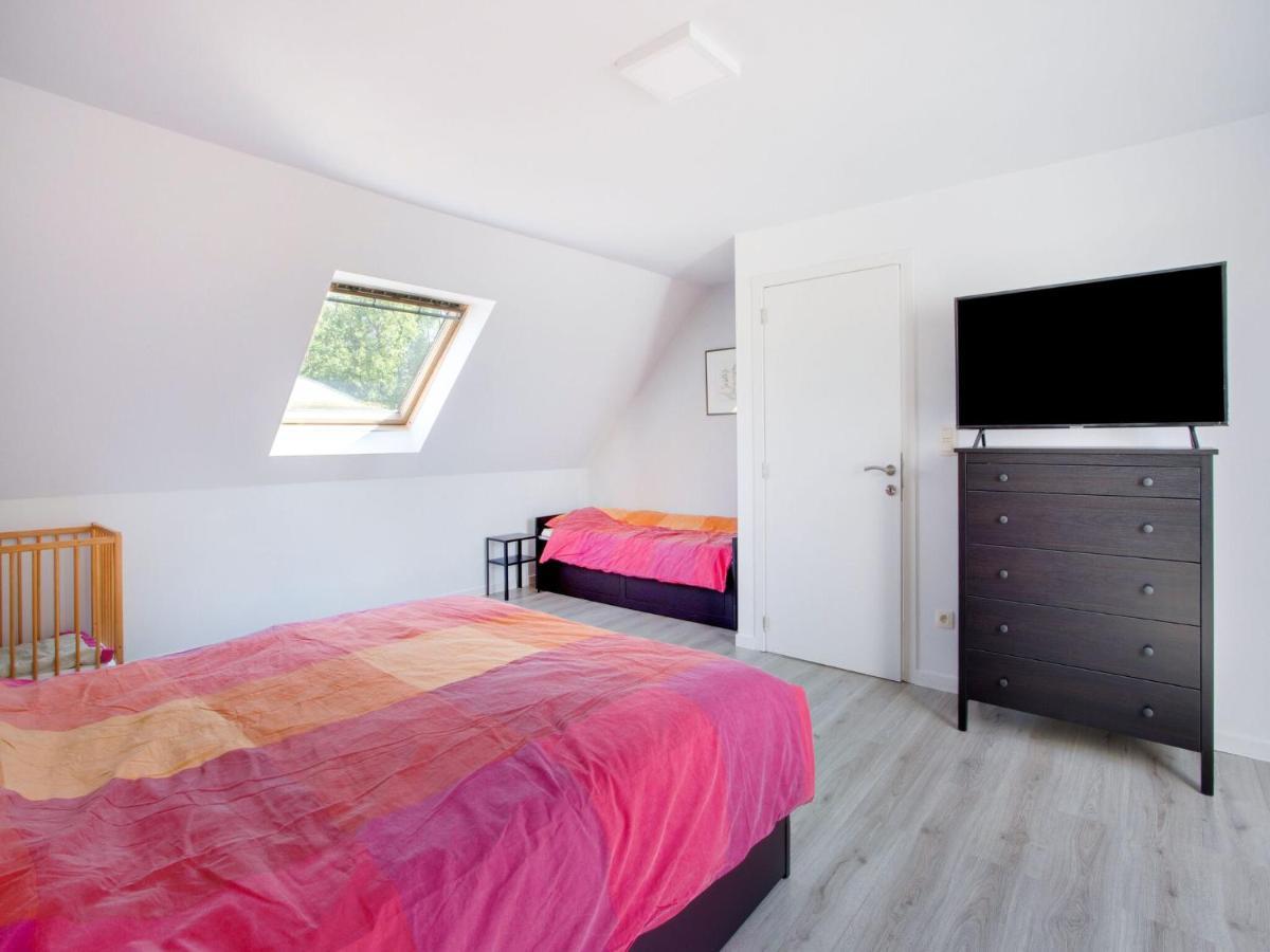 Modern Holiday Home In Scherpenheuvel With Infrared Sauna Bagian luar foto