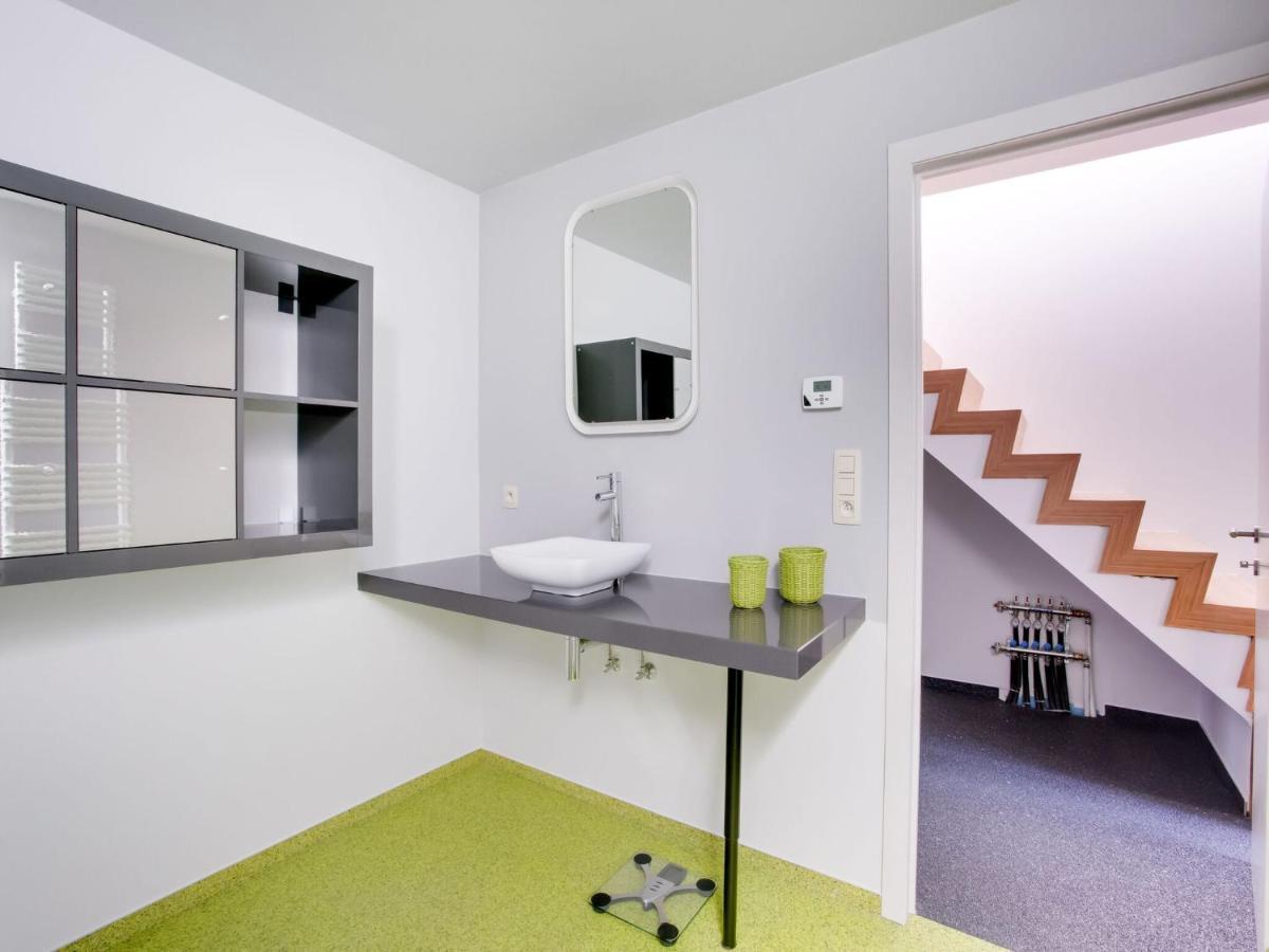 Modern Holiday Home In Scherpenheuvel With Infrared Sauna Bagian luar foto