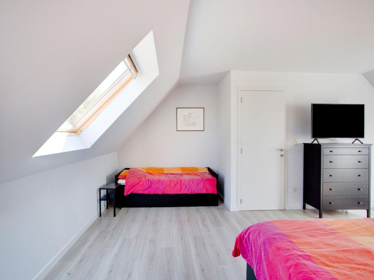 Modern Holiday Home In Scherpenheuvel With Infrared Sauna Bagian luar foto