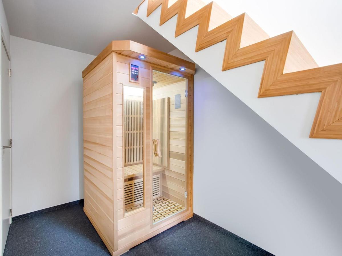 Modern Holiday Home In Scherpenheuvel With Infrared Sauna Bagian luar foto