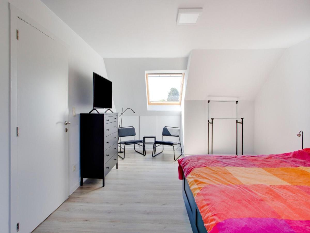 Modern Holiday Home In Scherpenheuvel With Infrared Sauna Bagian luar foto