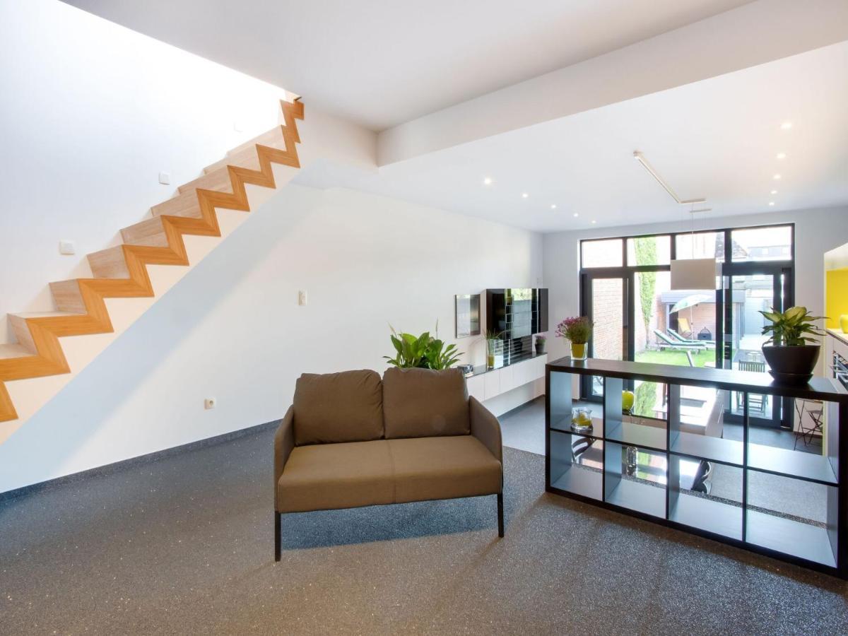 Modern Holiday Home In Scherpenheuvel With Infrared Sauna Bagian luar foto